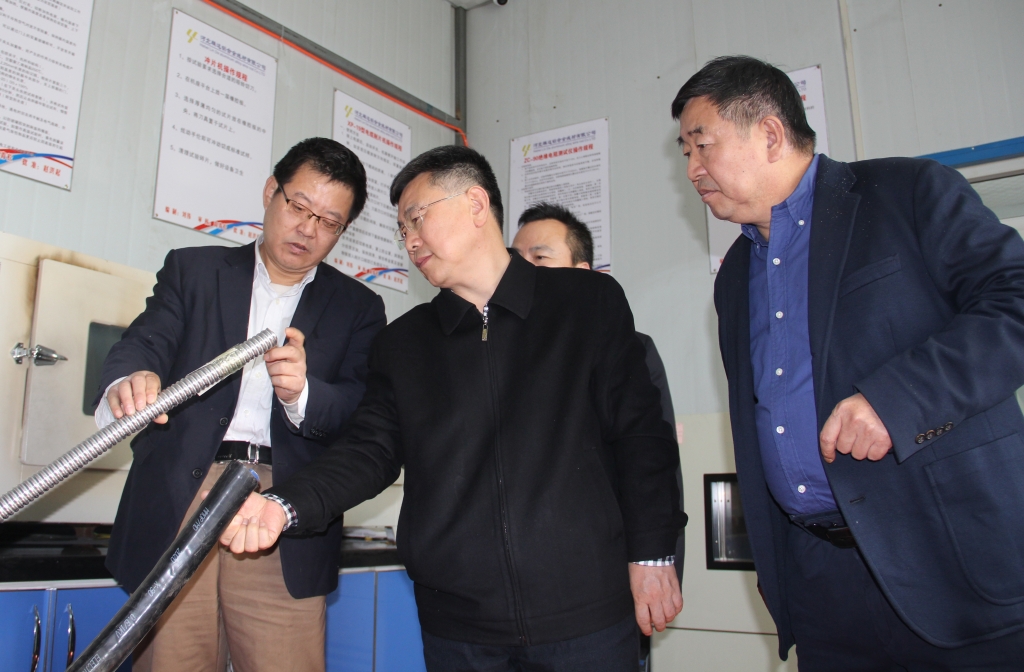省市场监管局质量发展局局长国建峰考察ag真人国际